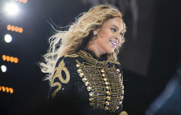 Beyonse ilk Emmi mükafatını qazandı