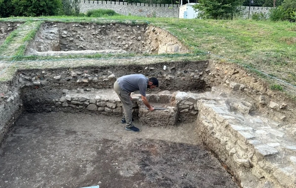 Şəki Xan Sarayının yerləşdiyi ərazidə məskunlaşma tarixinin daha qədim olduğu ortaya çıxıb