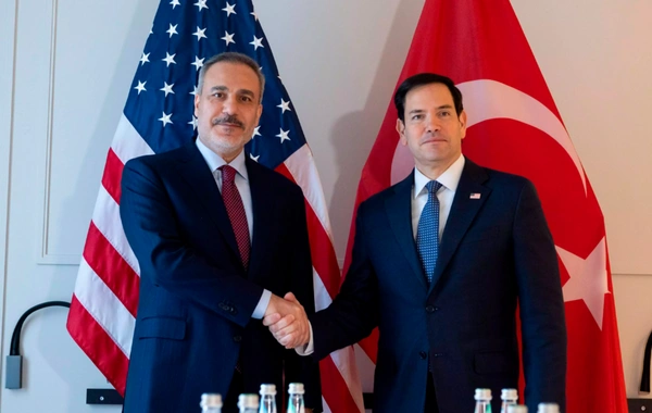 Hakan Fidan ABŞ dövlət katibi ilə Rusiya-Ukrayna müharibəsini müzakirə edib