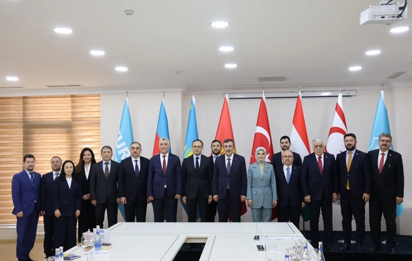 Cevdet Yılmaz Bakıda TÜRKPA Beynəlxalq Katibliyini ziyarət edib