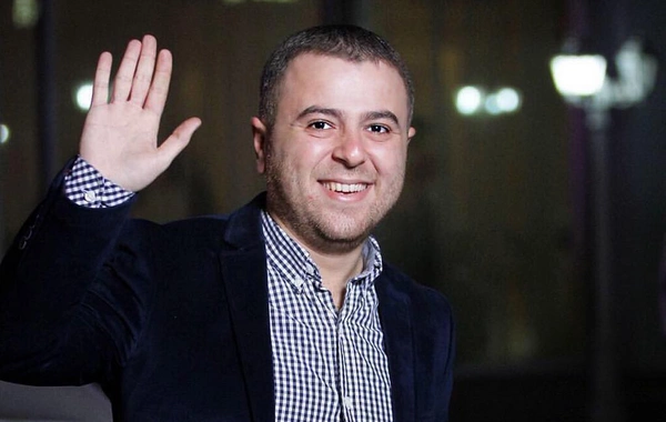 Azərin məzarından foto paylaşdılar