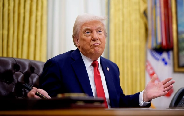 Tramp bir saatda 32 paylaşım etdi – diqqət Yaxın Şərqə yönəldi