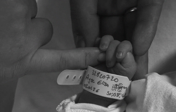 Qardaşının qızına yarım kilo qızıl aldı, bank hesabına 3 milyon köçürdü