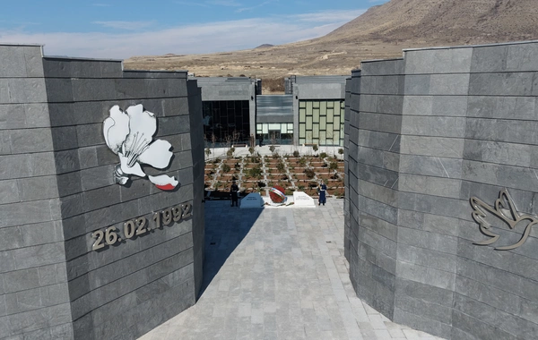 Prezident İlham Əliyev Xocalı Soyqırımı Memorialının açılışında iştirak edib