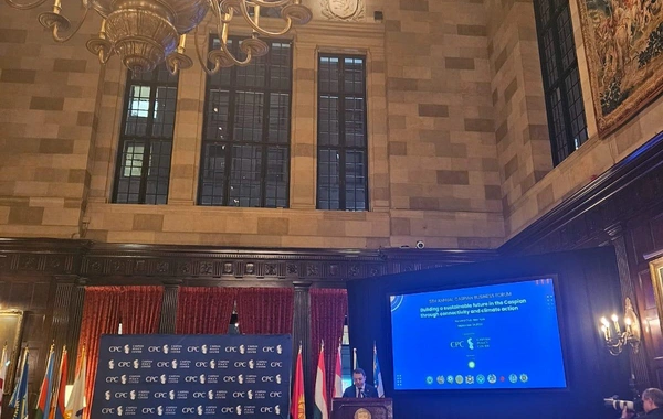 Azərbaycanlı diplomat 5-ci Xəzər Biznes Forumunda iştirak edib