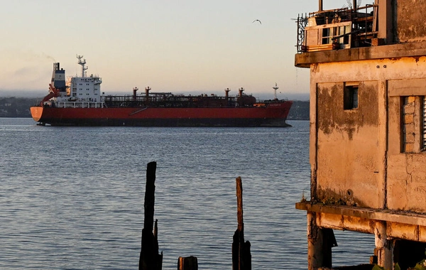 ABŞ-nin neçə milyon barel Rusiya neftini sanksiyalardan azad etdiyi hesablanıb