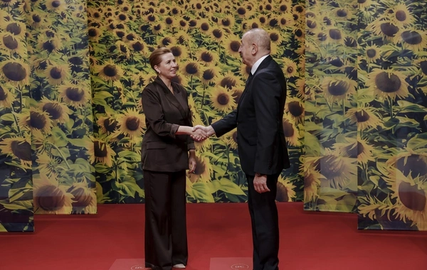 İlham Əliyev Kopenhagendə "Avropa Siyasi Birliyi"nin Zirvə toplantısının açılış mərasimində iştirak edib