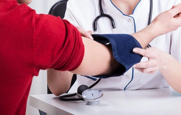 Təzyiqi çox olan insanları izləyən ölüm - Hər an...