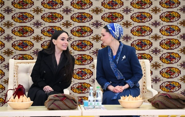 Leyla Əliyeva Türkmənistan milli mətbəxinə həsr olunan sərgidə iştirak edib