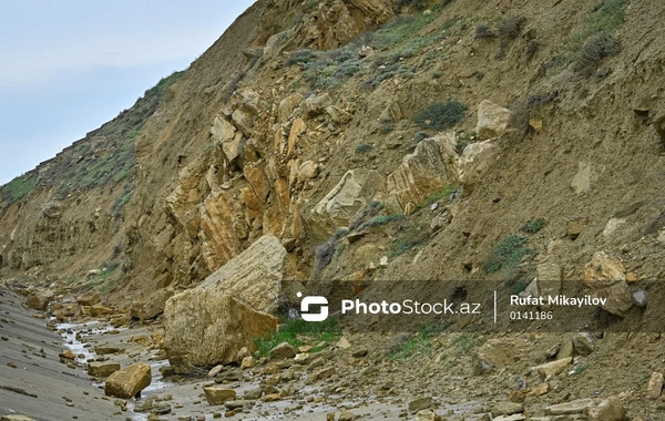 Sürüşmə təhlükəsi yaranan Bibiheybət yolunda SON VƏZİYYƏT