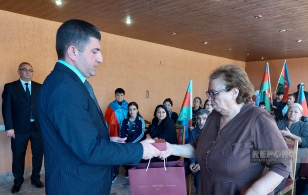 Növbəti köç karvanı Ballıca kəndinə çatıb, açarlar təqdim edilib