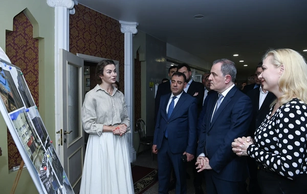 Ceyhun Bayramov İrpendə Azərbaycanın dəstəyi ilə bərpa olunan obyektlərdə olub