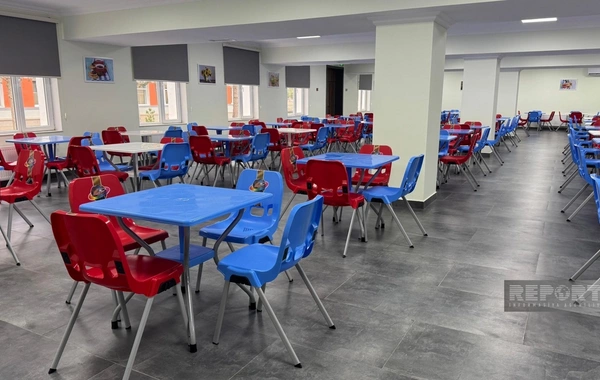 Sumqayıtda 36 nömrəli tam orta məktəbin yenidənqurmadan sonra açılışı olub