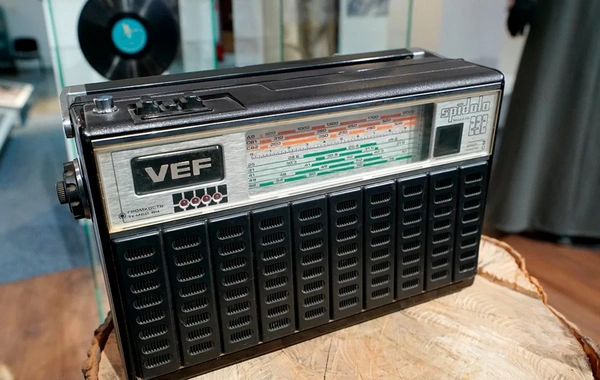 Qiyamət radiosu bir gündə iki dəfə efirə çıxdı