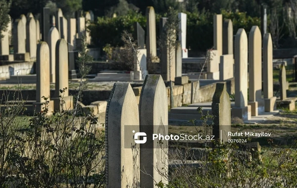 В Сальяне на кладбище обнаружили тело 30-летнего мужчины