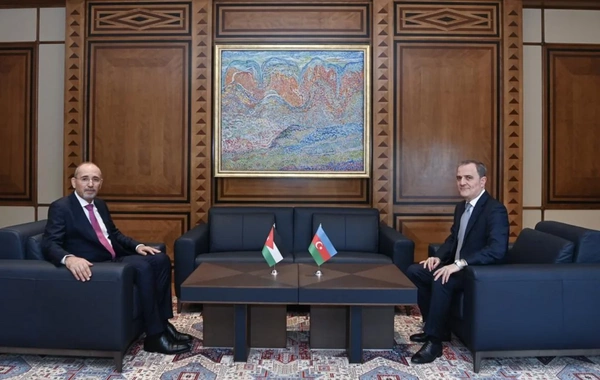 Azərbaycan və İordaniya XİN başçıları danışıqlar aparır