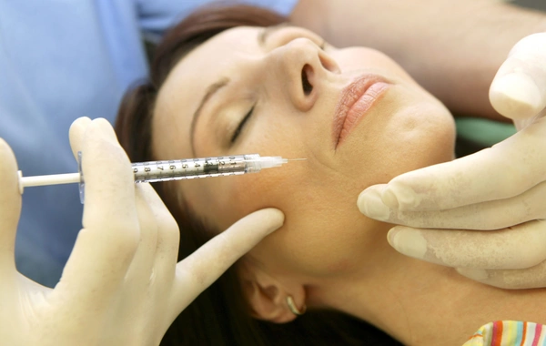 Almaniyada estetik əməliyyatlarla bağlı yeni qadağa: Əməliyyatdan əvvəl və sonra fotolar paylaşılmayacaq