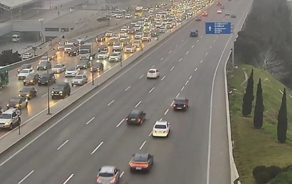 Масштабные пробки в Баку: на 17 улицах парализовано движение