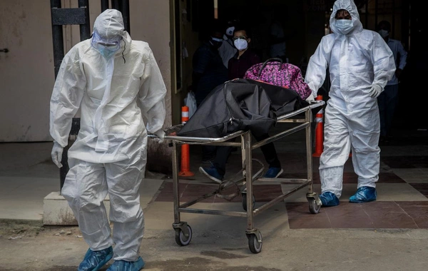 Hindistanda ölümcül virus yayılır: 22 uşaq həyatını itirib