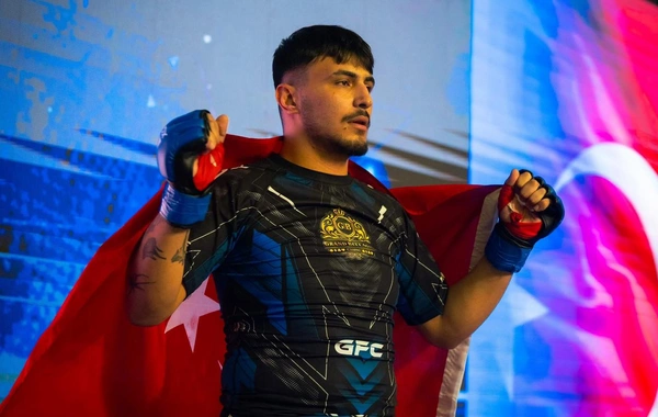 Alim Nəbiyev MMA-də növbəti qələbəsini qazanıb, rəqibini 1-ci raundda nokaut edib Alim Nəbiyev MMA-də növbəti qələbəsini qazanıb, rəqibini 1-ci raundda nokaut edib