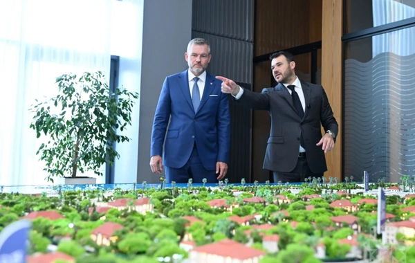 Slovakiya Prezidenti Sea Breezelə tanış olub