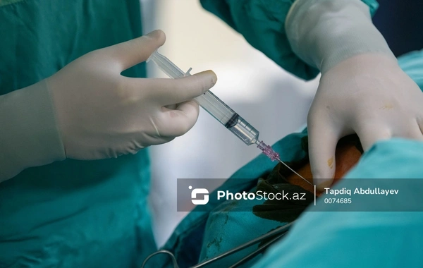 Xəstələrin həyatını heçə sayanlar: Həkimlər niyə özlərini bloqer kimi aparırlar?