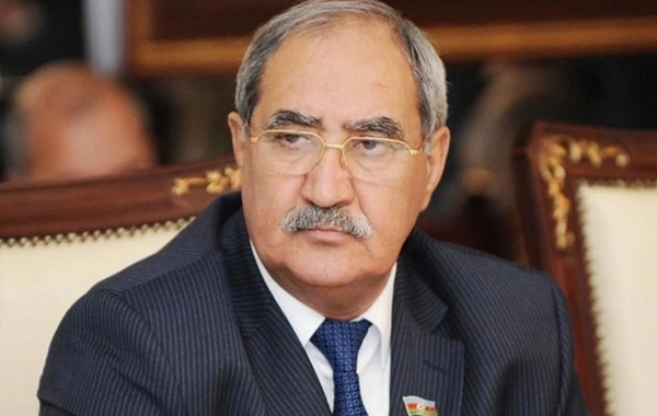 Fəzail Ağamalı vəfat etdi