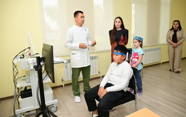 Leyla Əliyeva xüsusi qayğıya ehtiyacı olan uşaqlar üçün yaradılan mərkəzlərin fəaliyyəti ilə tanış olub