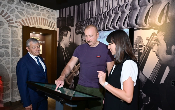 İlham Əliyev Şuşada "Sadıqcanın evi"nin bərpadan sonra açılışında iştirak edib