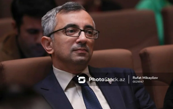 Fuad Hüseynəliyev: Süni intellekt gənclərə tarixi çatdırmaqda mühüm vasitə ola bilər