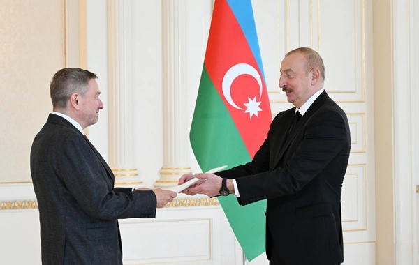 İlham Əliyev Danimarka səfirinin etimadnaməsini qəbul edib