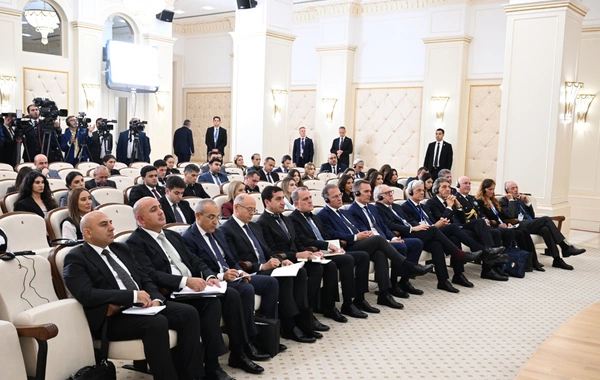 Azərbaycan və İtaliya prezidentləri mətbuata bəyanatlarla çıxış ediblər