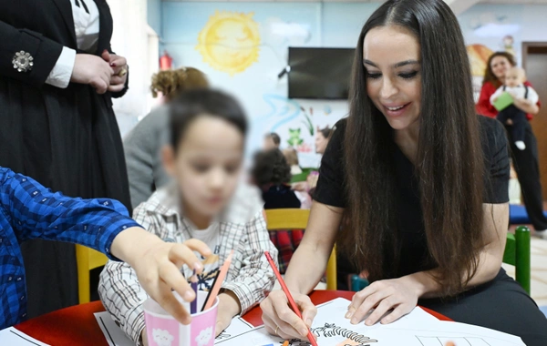Leyla Əliyeva Tiranada "Hannah və Rosafa" uşaq evini və "Mother Teresa" Universitet Xəstəxana Mərkəzini ziyarət edib