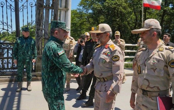 DSX rəisi iranlı generalla müzakirələr apardı