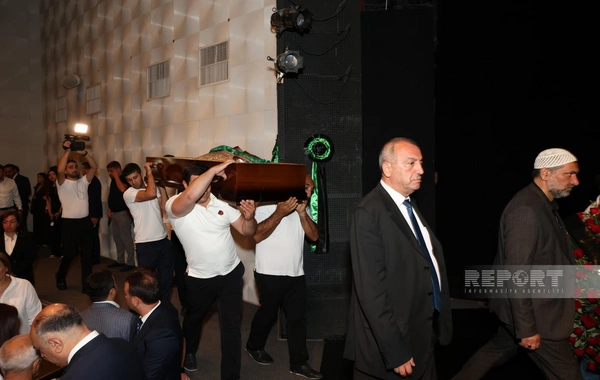A farewell ceremony for the outstanding writer Elchin Efendiyev is taking place in Baku