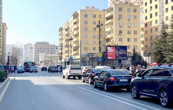 Движение на одной из главных улиц Баку будет поэтапно ограничено