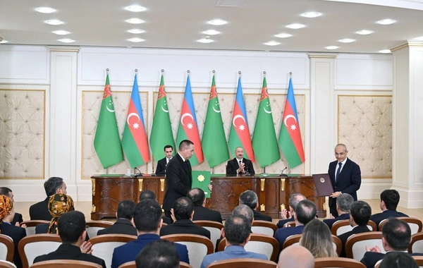 The exchange of Azerbaijani-Turkmen documents took place