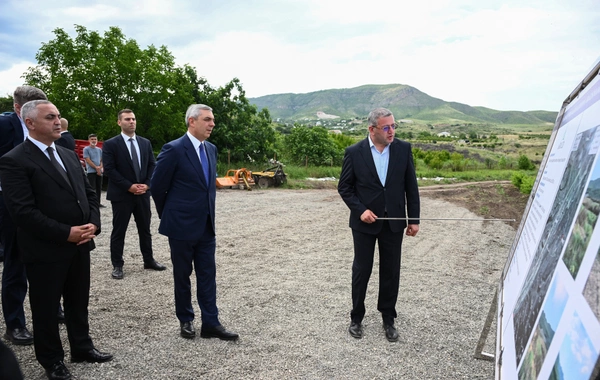 Xocalıda salınmış intensiv meyvə bağları ilə tanışlıq olub