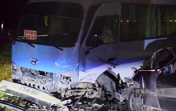 Naxçıvanda minik avtomobili avtobusla toqquşub, 3 nəfər xəsarət alıb