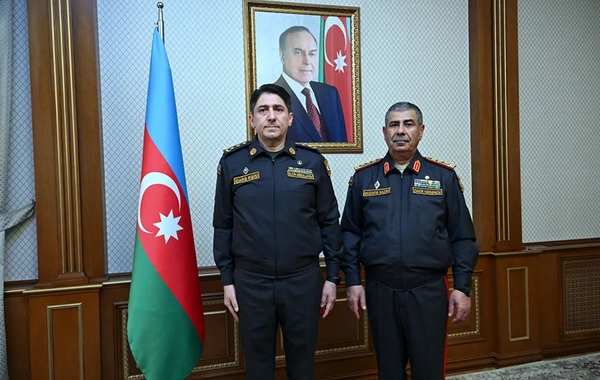Zakir Həsənov hərbçilərə ali hərbi rütbələr təqdim edib