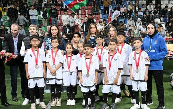 Leyla Əliyevanın təşəbbüsü ilə uşaq evlərinin komandaları arasında növbəti minifutbol turniri təşkil olunub Leyla Əliyevanın təşəbbüsü ilə uşaq evlərinin komandaları arasında növbəti minifutbol turniri təşkil olunub