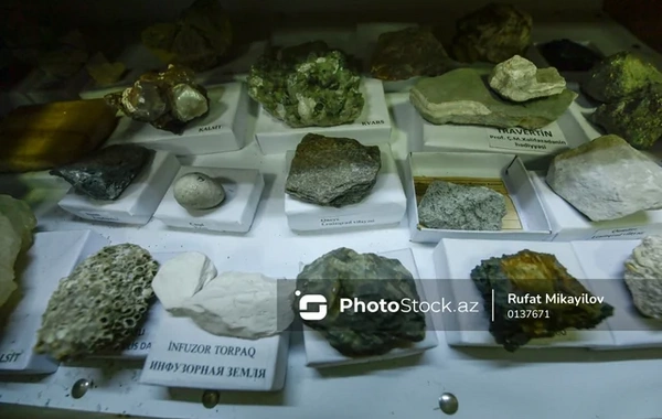 Bakıda unikal muzey: Dünyanın 56 yatağından toplanan minerallar - FOTOREPORTAJ