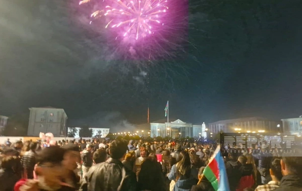 Naxçıvanda Zəfər Günü münasibətilə möhtəşəm atəşfəşanlıq olub