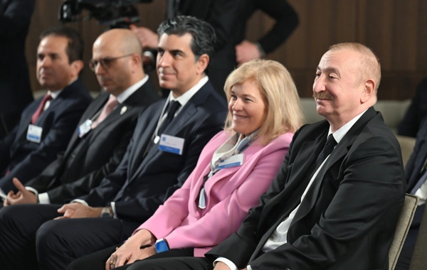 Президент Ильхам Алиев в Давосе принял участие в мероприятии "Завтрак с руководством Азербайджана"