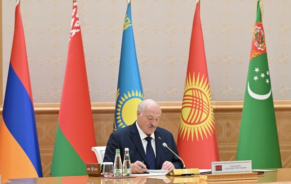 İlham Əliyev MDB Dövlət Başçıları Şurasının məhdud tərkibdə iclasında iştirak edib