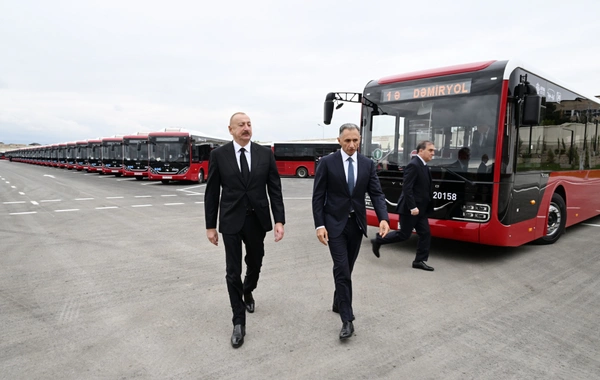 Prezident İlham Əliyev "BakuBus" MMC-nin Gəncə Avtoparkının açılışında iştirak edib
