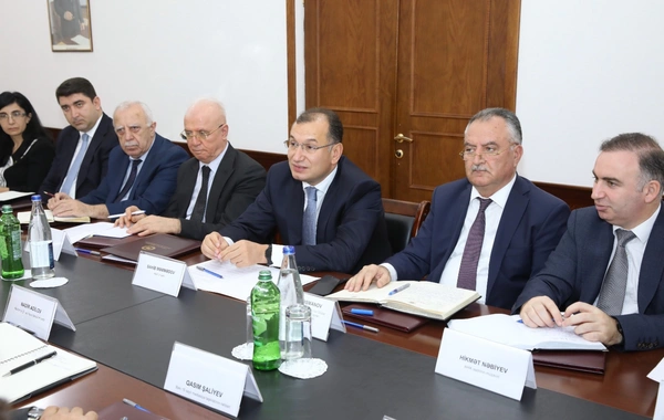 AHİK ilə Mediasiya Şurası arasında birgə əməkdaşlığa dair memorandum imzalanıb