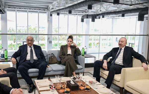 Prezident İlham Əliyev Milli Aviasiya Akademiyasında Beynəlxalq Təlim Mərkəzinin açılışında iştirak edib