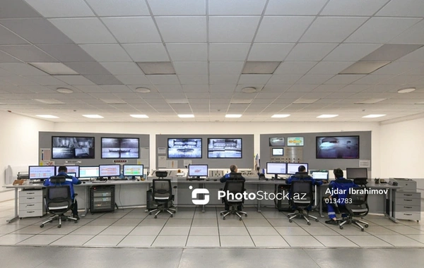 Azərbaycanda vərəqə şüşə istehsal edən ilk zavoddan REPORTAJ