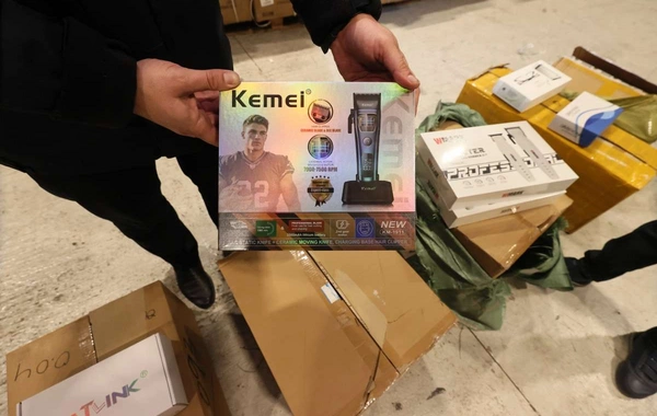 Azərbaycan gömrükçüləri "Uşaq oyuncaqları" yükündən bəyan olunmayan mallar aşkarladı